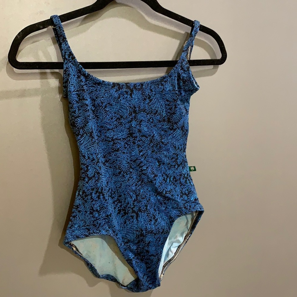 Luckyleo RTW leotard